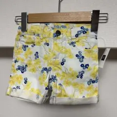 新品GAPホワイトデニム花柄ショートパンツ110 定価4200円　ショーパン