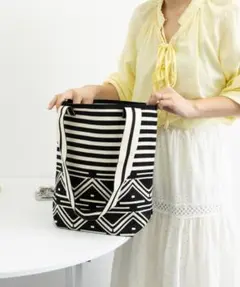 ❤新品・未使用❤トートバッグ ニット編みバッグ 韓国風鞄