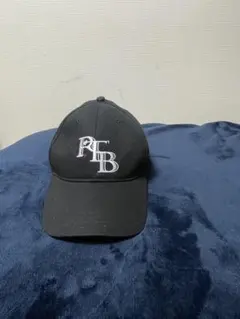 刺繍ロゴ 黒キャップ