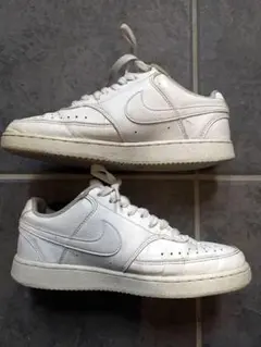 NIKE ナイキ コートビジョン LOW ネクストネイチャー 23.5cm 白