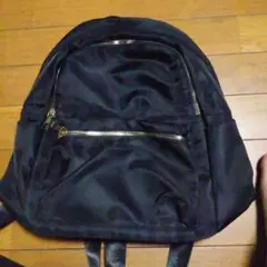 黒 ナイロンリュック軽量
