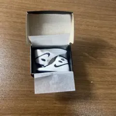 Nike スニーカー型ミニチュア ホワイト/ネイビー