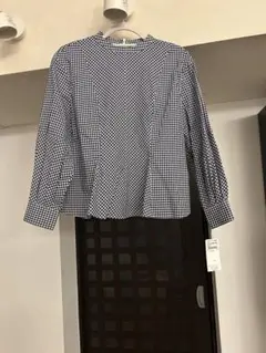 新品未使用タグ付き⭐︎ミラショーン ブラウス　42サイズのサムネイル