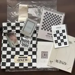 Onew 2025 season's greetings