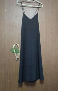 ブラックキャミソールロングワンピース