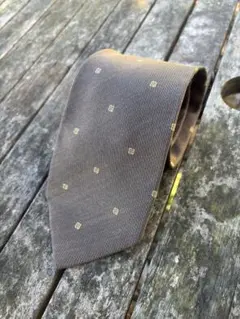 Eredi Chiarini シルク100% ブラウン フィギュア