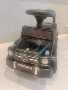 Mercedes-Benz AMG 足けり乗用玩具