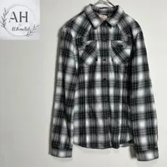 ユニクロ　シャツ（半袖）　チェック　ラメ糸　　黒　白