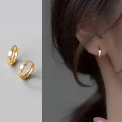ギザギザ ミニ フープ ゴールド ピアス キャッチレス サージカルステンレス