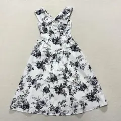 t2826 【ハーリップトゥ】　Secret Garden Midi Dressのサムネイル