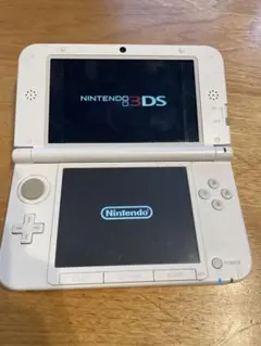ニンテンドー3DSLL ホワイト　本体、充電器
