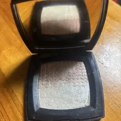 シャネル　デュオプードゥルルミエール　フェイスパウダー　ハイライト