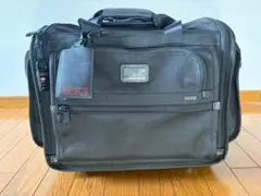 廃盤】TUMI ALPHA 22018D4 2輪キャリー ガーメントケース付 - メルカリ