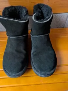 UGG ムートンブーツ　ブラック　24