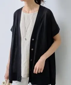 ビアズリー パールボタン フレンチブラウス バンドカラー 半袖 黒