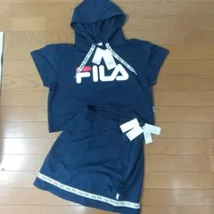 FILA フード付きトップスとスカートセット ネイビー