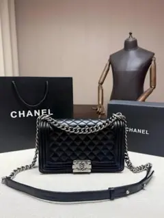 CHAňEL ブラック キルティング ショルダーバッグ