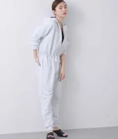 新品　audrey and john wad フード付き　オールインワンのサムネイル