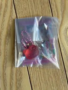 【匿名発送】サンリオ　グミチュアチャーム GUMMY　ハローキティ