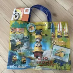 【新品】ミニオン　ビニールビーチバッグ　プールバッグ　水泳　海　海水浴