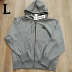 新品　 MLB公式　 ドジャース ロゴ刺繍　バックデザイン　パーカー　L