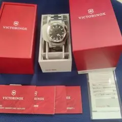 VICTORINOX I.N.O.X. 自動巻き時計のサムネイル