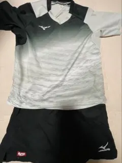 ミズノ 卓球ユニフォーム M