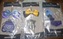 ☆ツイステッドワンダーランド☆リボンチャーム&アクリルスタンドチャームセット★