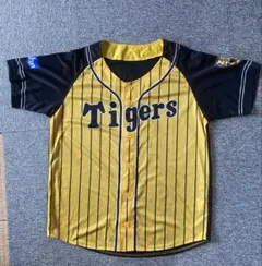 Item thumbnail for item 961f13ec-80a0-49c7-9a78-75e216febd35