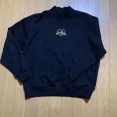 ブラックトレーナー