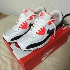 NIKE AIR MAX 90 ESSENTIAL