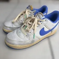 NIKE AIR FORCE 1 スニーカーのサムネイル