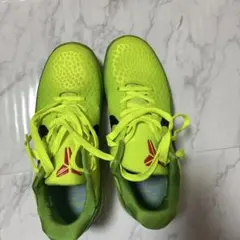 コービー・ブライアント バスケットシューズ 蛍光イエロー