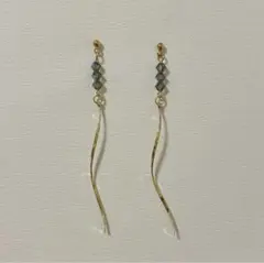 #84ハンドメイド♡スワロフスキービーズのイヤリングorピアス