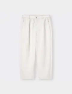 【GU】カーブタックパンツ XL ユニセックス