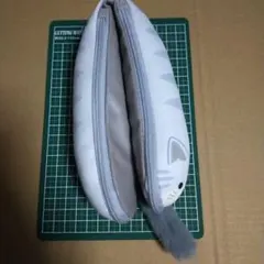 猫デザインのグレー筆箱