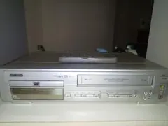 Item thumbnail for item 29042e9a-977f-4eb2-9ec2-9a89f7c0ce22