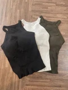 ユニクロ　UNIQLO ホルターネックブラタンクトップ　3枚セット バラ売り不可