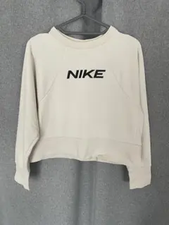NIKE ベージュ クロップドスウェット