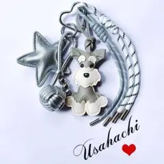 じゃらじゃらキーホルダー　バッグチャーム　キーチャーム　パラコード　犬　108C