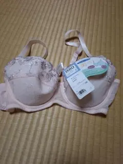 と*し様 B80 レース装飾ピンクブラジャー