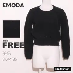 美品 EMODA トップス ニット　長袖　クルーネック　ショート　穴あきデザイン