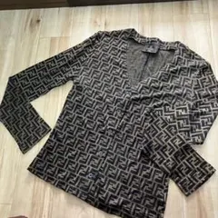 週末限定価格‼️新品未使用‼️ FENDI ロゴカシミヤカーディガン 中古・古着通販】FENDI (フェンディ) カシミヤロゴニット アイボリー