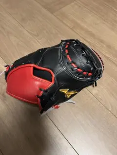 プロ支給品】ジャイアンツ 小林誠司選手 キャッチャーミット - メルカリ