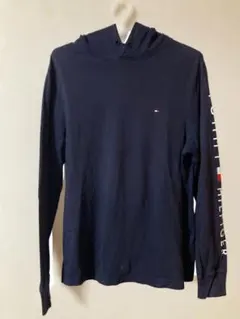 TOMMY HILFIGER フード付きネイビー長袖