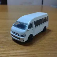 マジョレット　ミニカー　ハイエース　3
