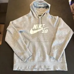 Nike SB グレー フード付きパーカー Lサイズ