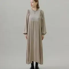 アーバンリサーチサニーレーベル クロスエンブロイダリーワンピース