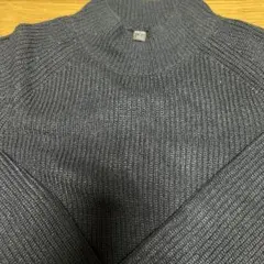 紺色　セーター　UNIQLO Sサイズ
