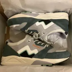 KARHU スニーカー グレー/グリーンのサムネイル